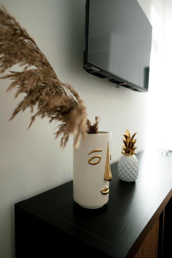 Gold Apartment Ferrel I Ngoại thất bức ảnh